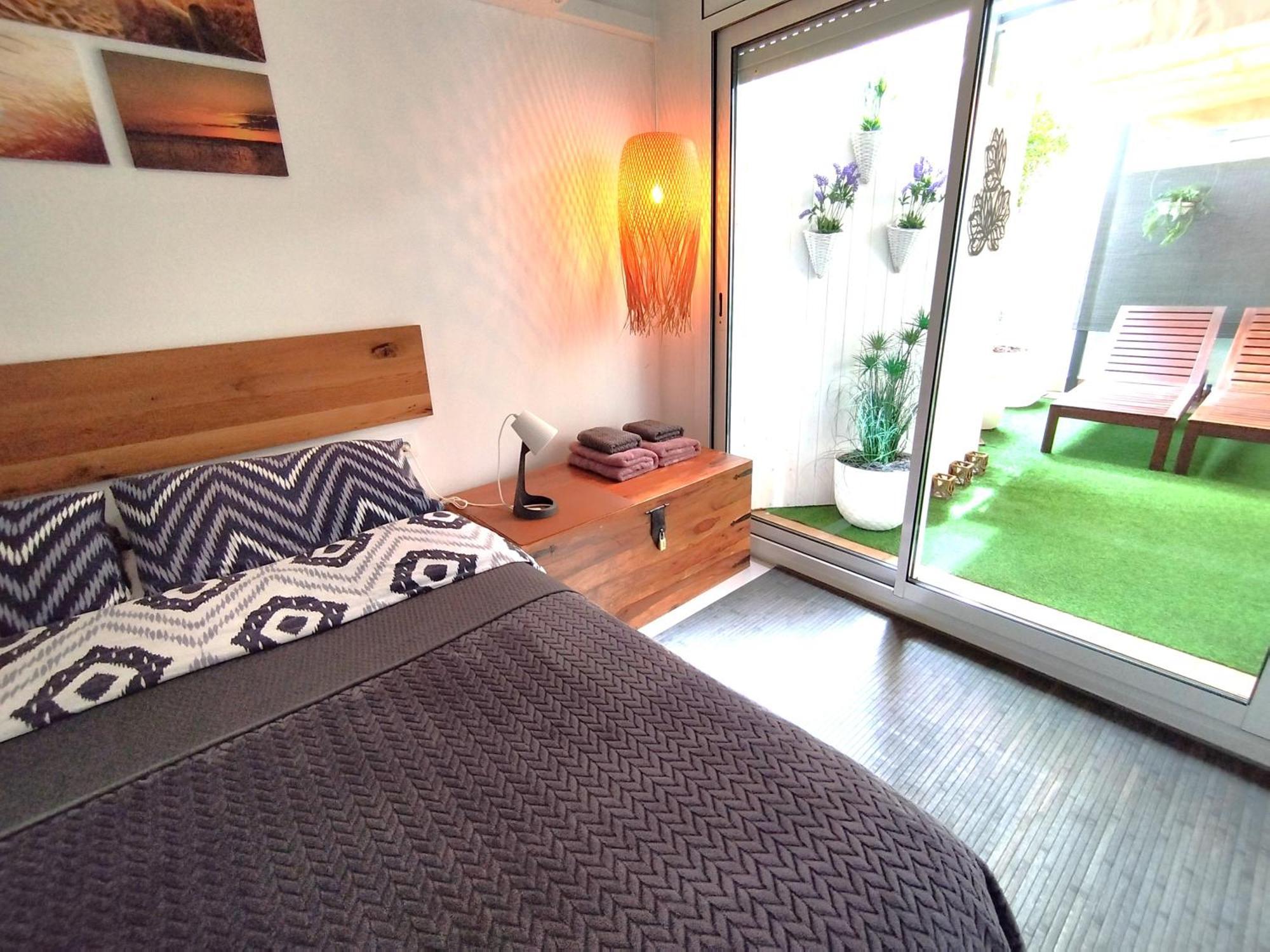 APARTMENT BIG PRIVAT TERRACE CALAFELL BEACH FREE Parking Bagian luar foto
