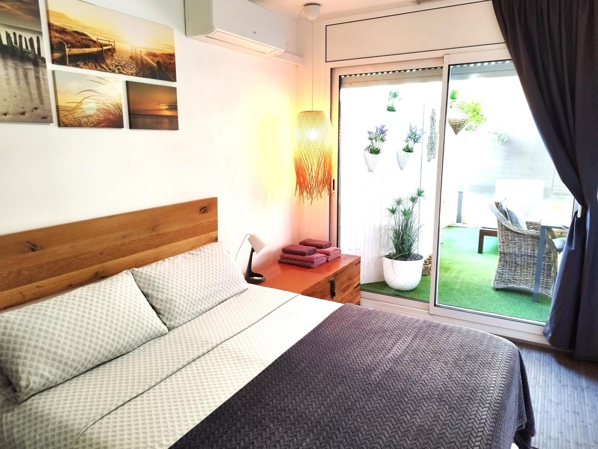 APARTMENT BIG PRIVAT TERRACE CALAFELL BEACH FREE Parking Bagian luar foto