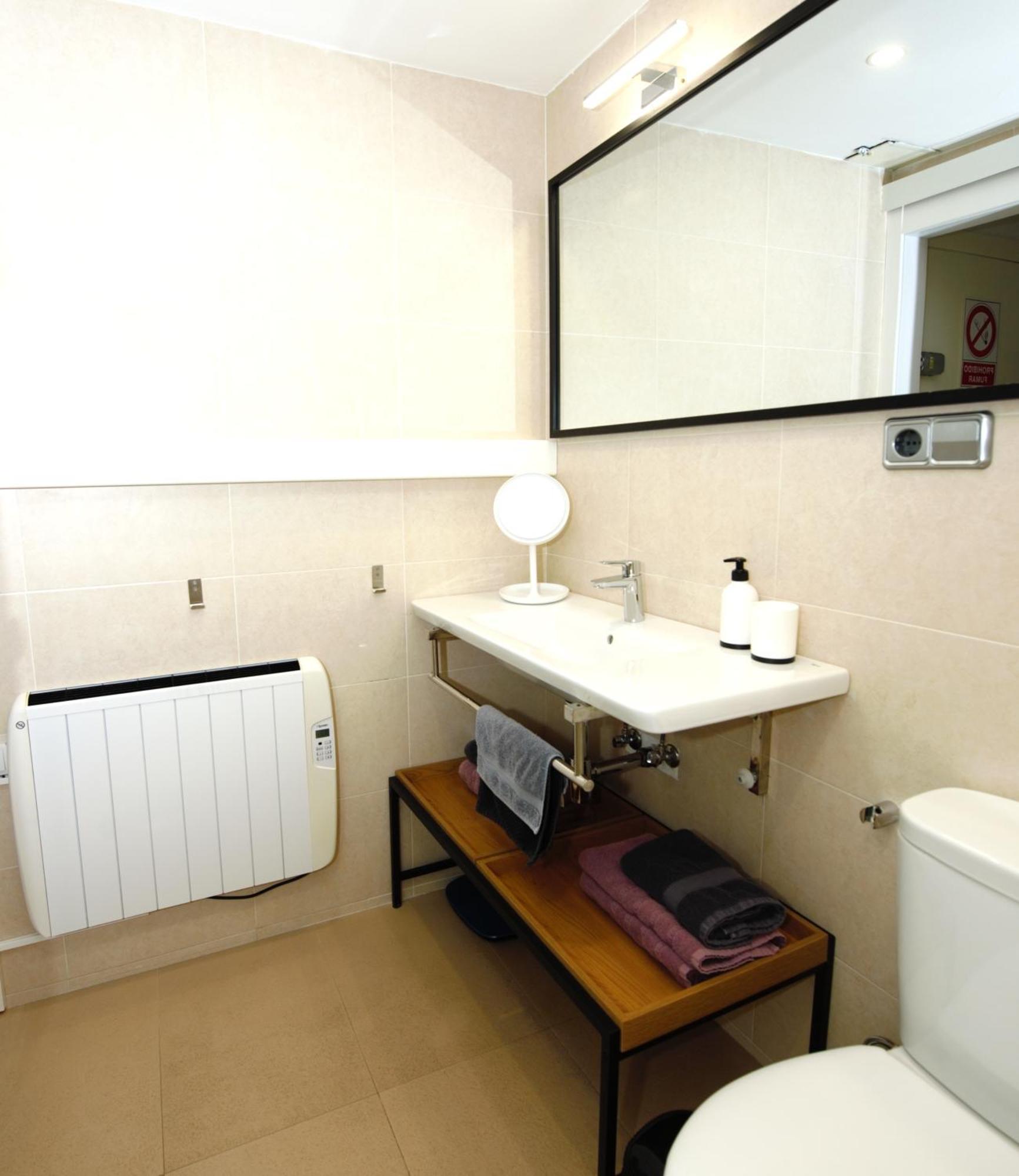 APARTMENT BIG PRIVAT TERRACE CALAFELL BEACH FREE Parking Bagian luar foto